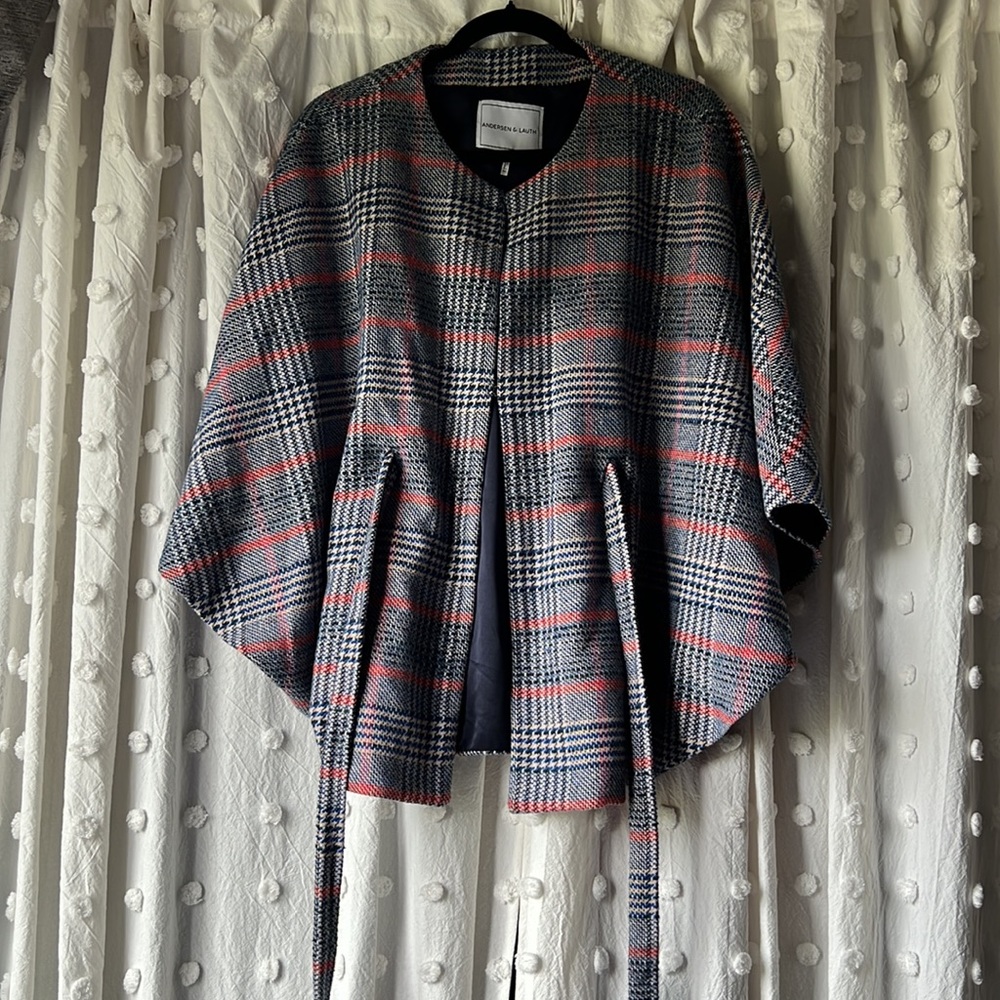 Andersen and Lauth cape/poncho Like new - Picture 5 of 7